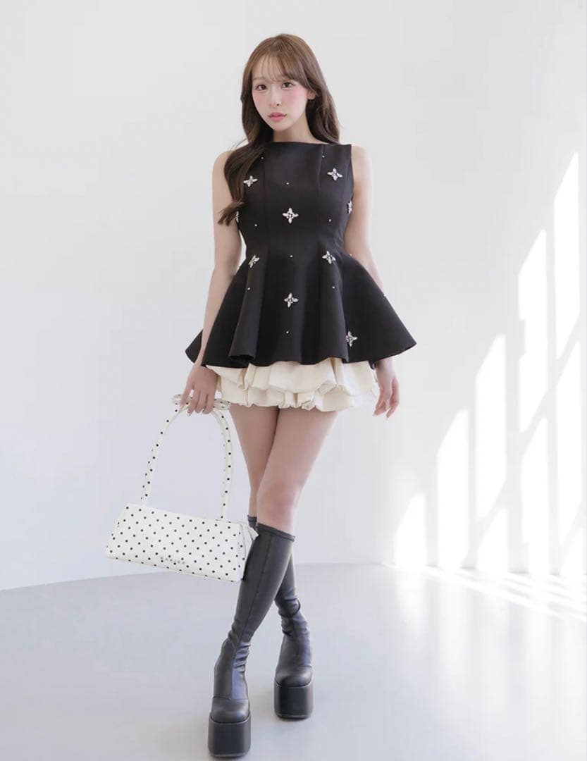 新品未開封 公式 ダーリッチ ビジューフレアバルーンミニドレス