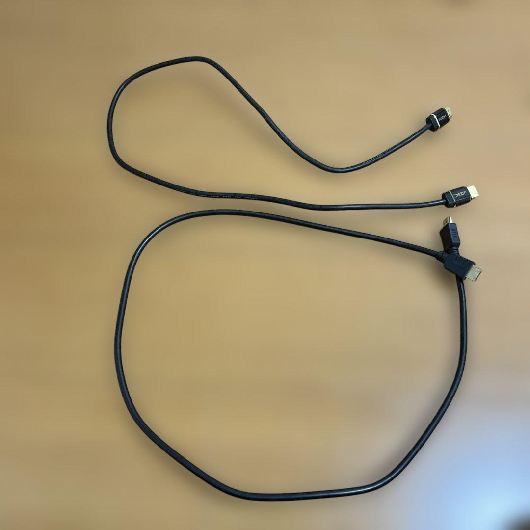 SHARP 32インチ液晶テレビ 2T-C32DE HDMIケーブル2本付き！