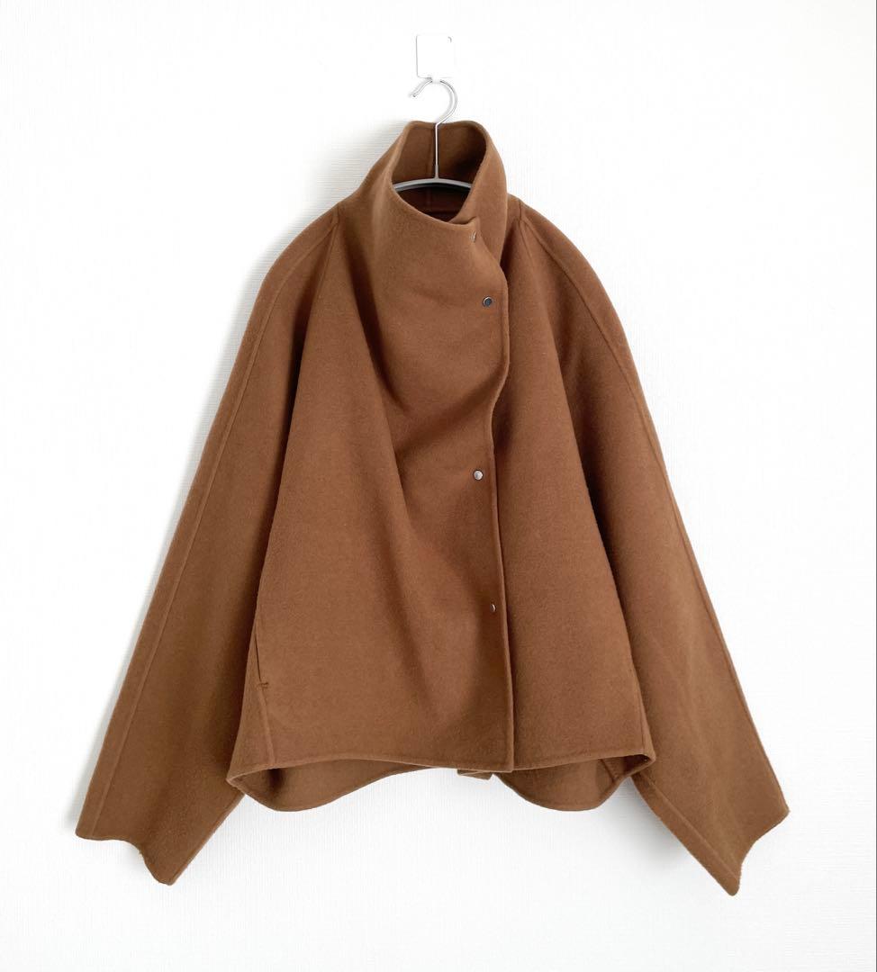 アダムエロペ　Super140's リバーショートコート　スタンドカラーコート