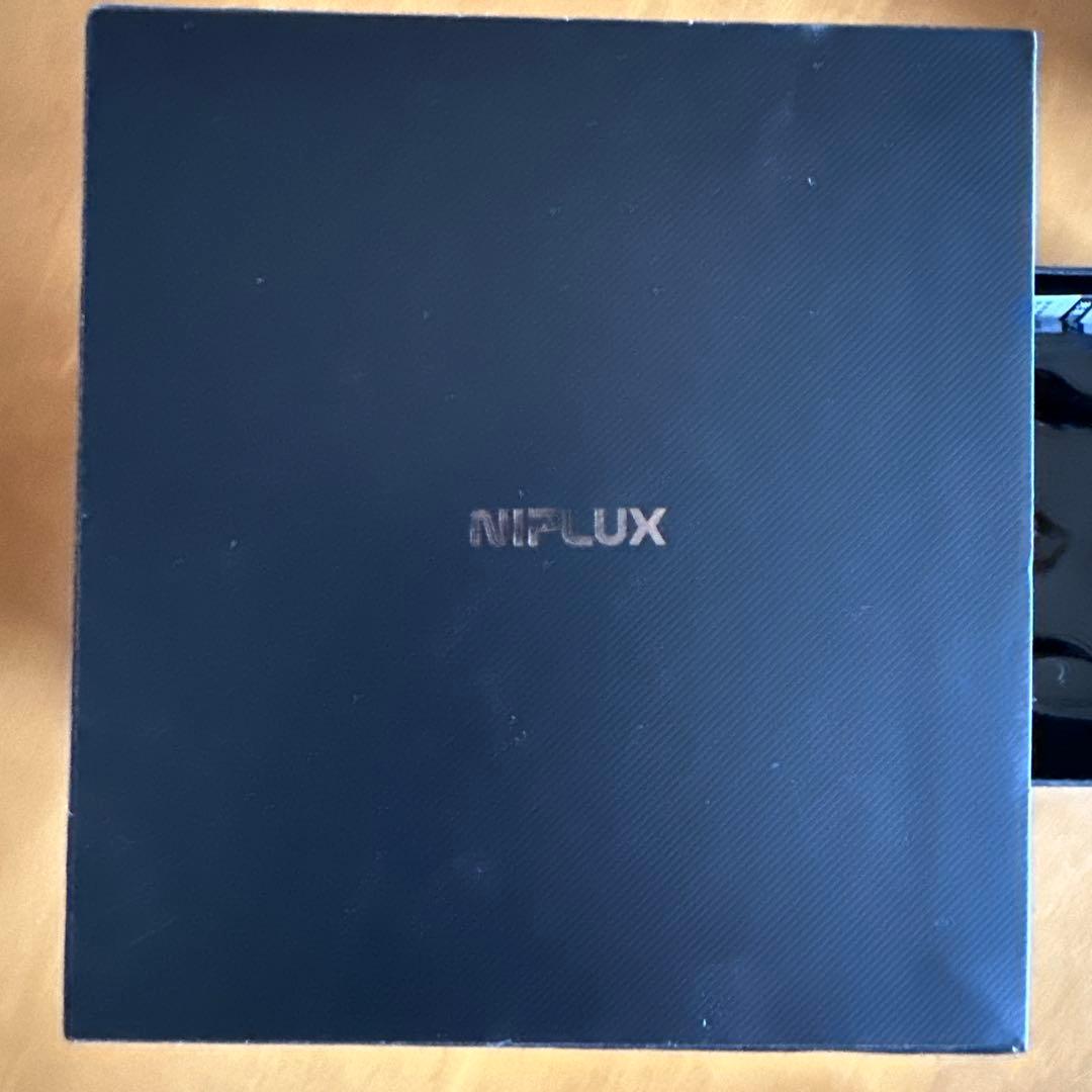 NIPLUX 美顔器 ブラック 卵型