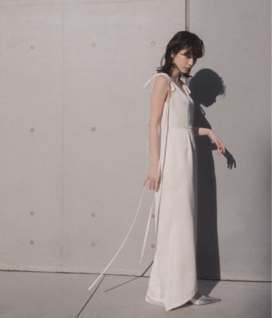 kaene サテンリボンドレス　オフホワイト