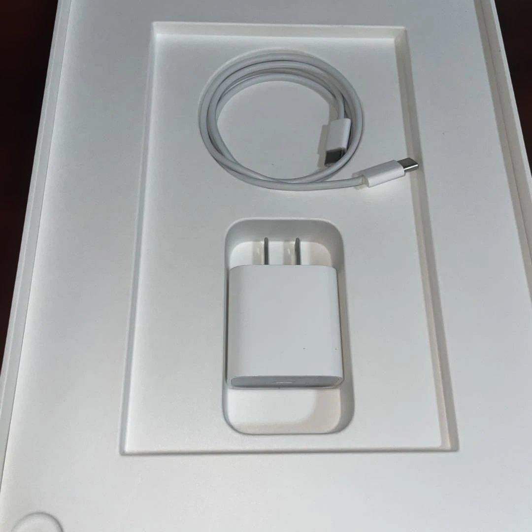 C*a様 美品 Apple iPad air 第4世代　グリーン