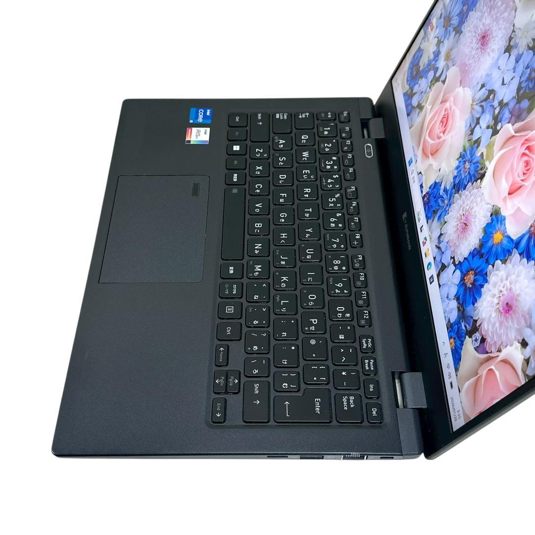 第11世代【i5搭載！G83/HU★16GB】13型 ノートパソコン　762