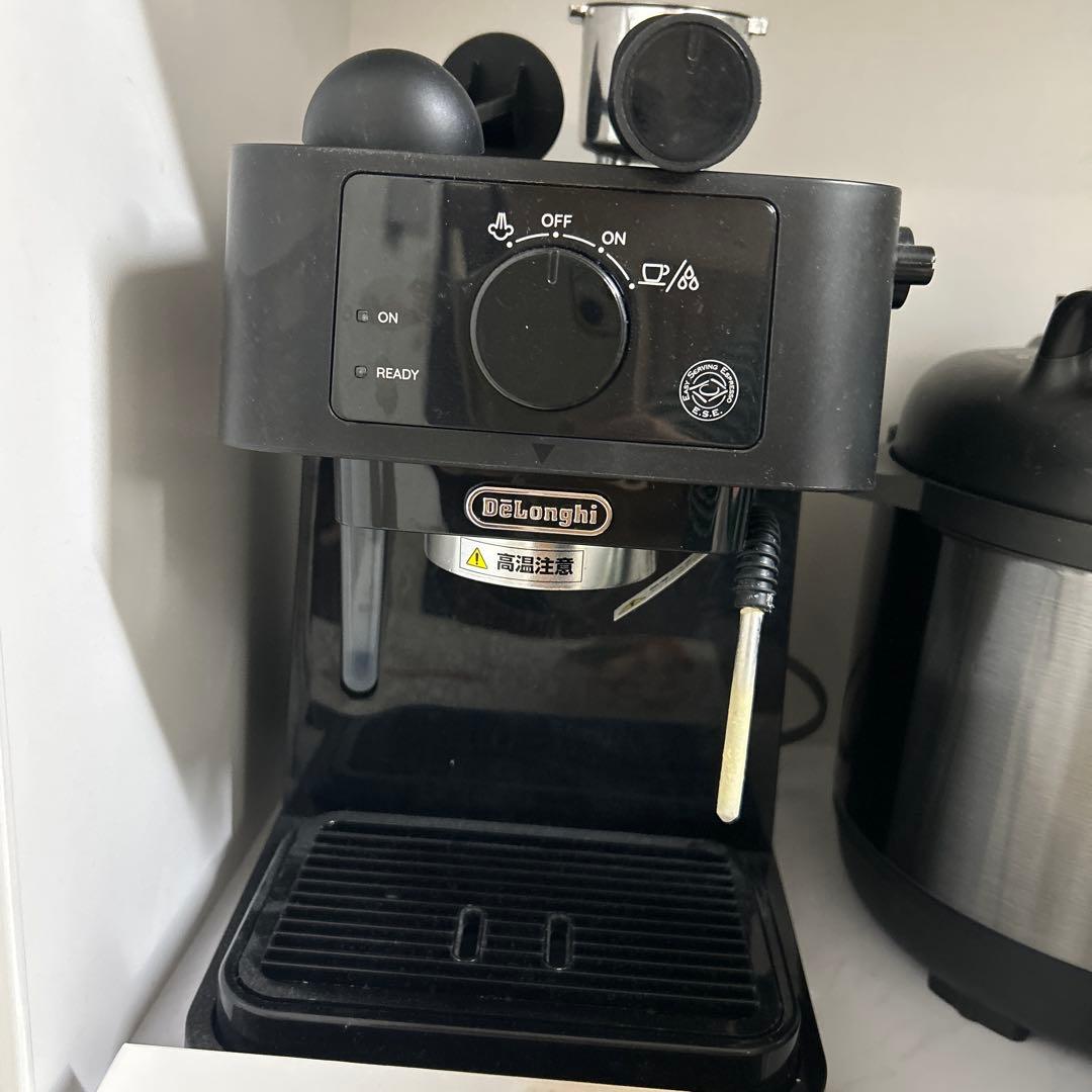 De'Longhi エスプレッソマシン ブラック