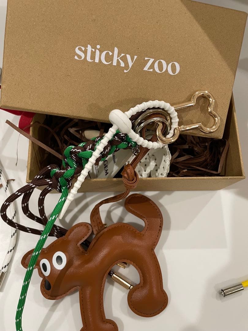 新品　StickyZoo パピー犬バックチャーム＆キーホルダー