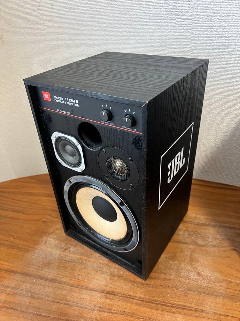 ル*イ様 中古　美品　JBL 4312MⅡ COMPACT MONITOR