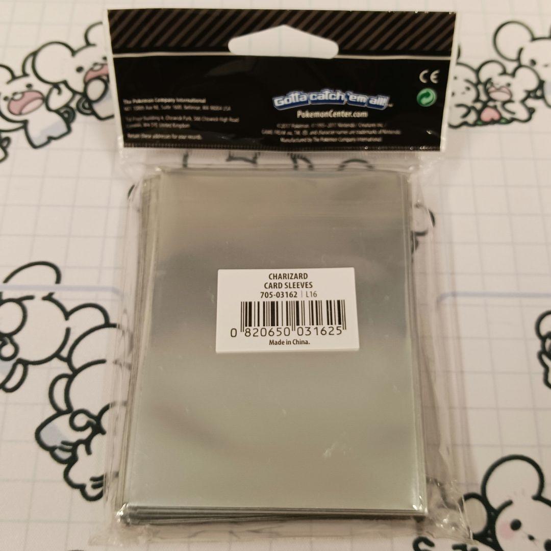 海外 リザードン 65枚入 デッキシールド ポケモンカード スリーブ