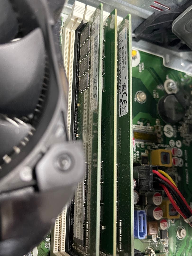 Windowsデスクトップ HP EliteDesk 800 G4 SFF i7-8700 24GB