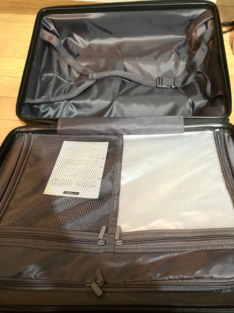 ヴィヴィアンタム　スーツケース　キャリーケース