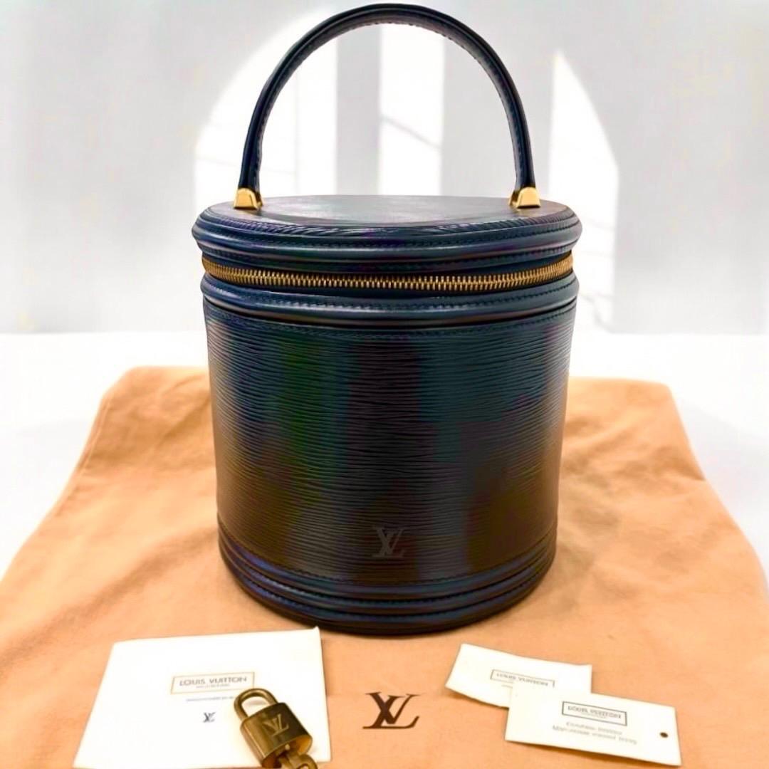 LOUIS VUITTON エピ カンヌ バニティ　ハンドバッグ　 レザー 黒
