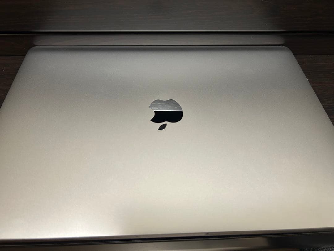 MacBook Pro 2018 13インチ タッチバーモデル