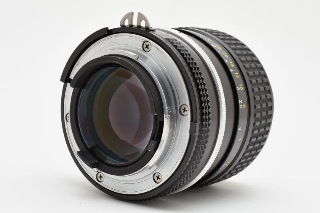 ★極上品★ Nikon Ai NIKKOR 105mm F2.5 単焦点レンズ