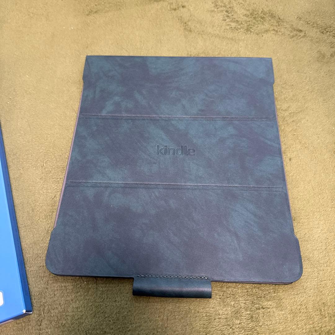 Kindle Scribe 64GB本体と本革専用ケース