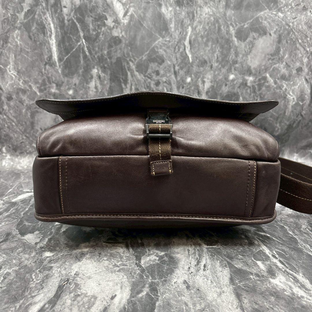 【美品】コーチ メッセンジャーバッグ オールレザー ブラウン 金具 チャーム
