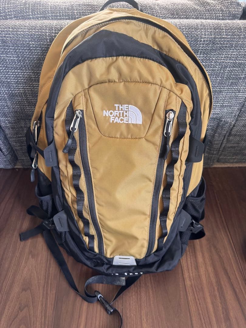 THE NORTH FACE バックパック カーキ/ブラック