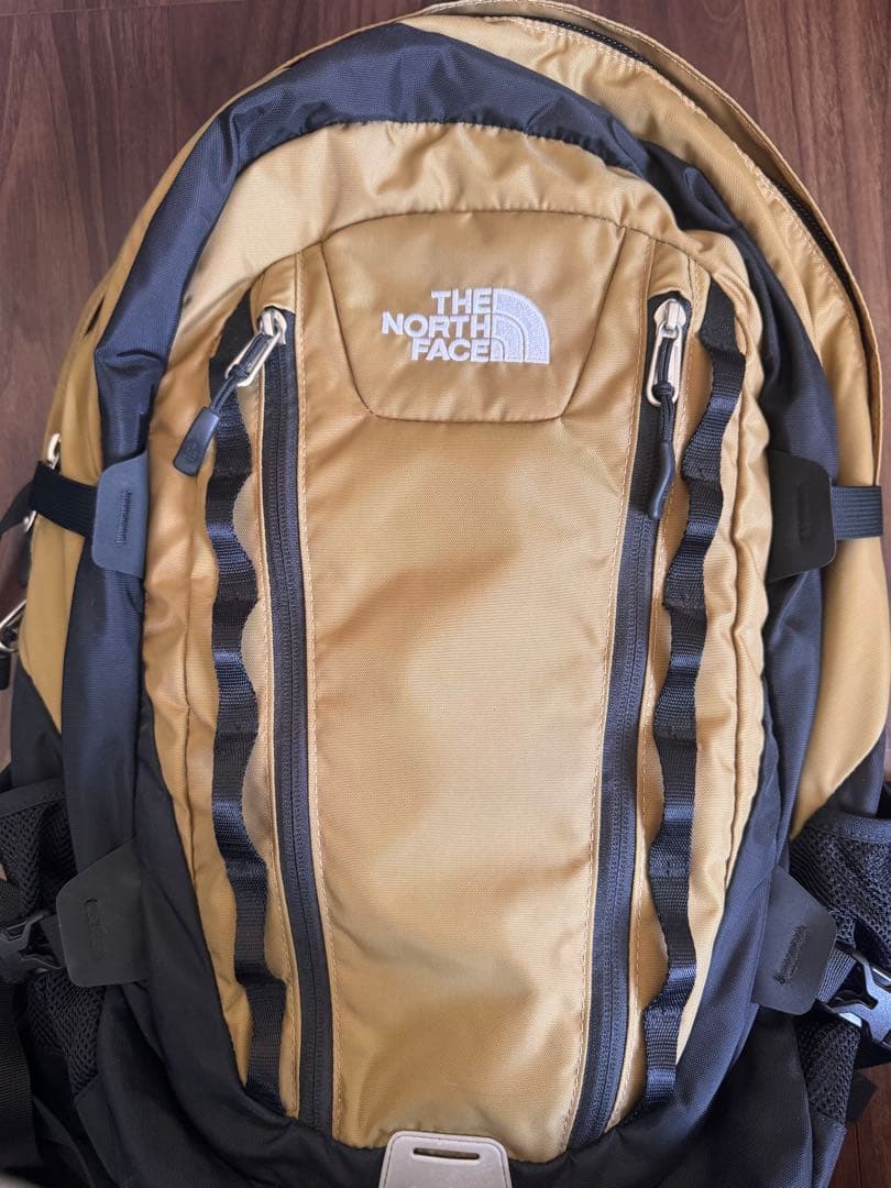 THE NORTH FACE バックパック カーキ/ブラック