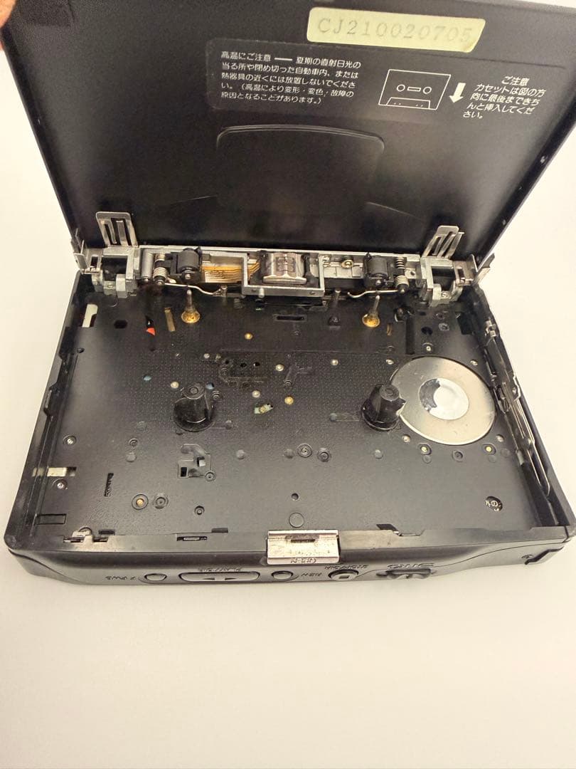 ジャンク品アイワAIWA HS-PX610カセットプレーヤー 乾電池アダプター付