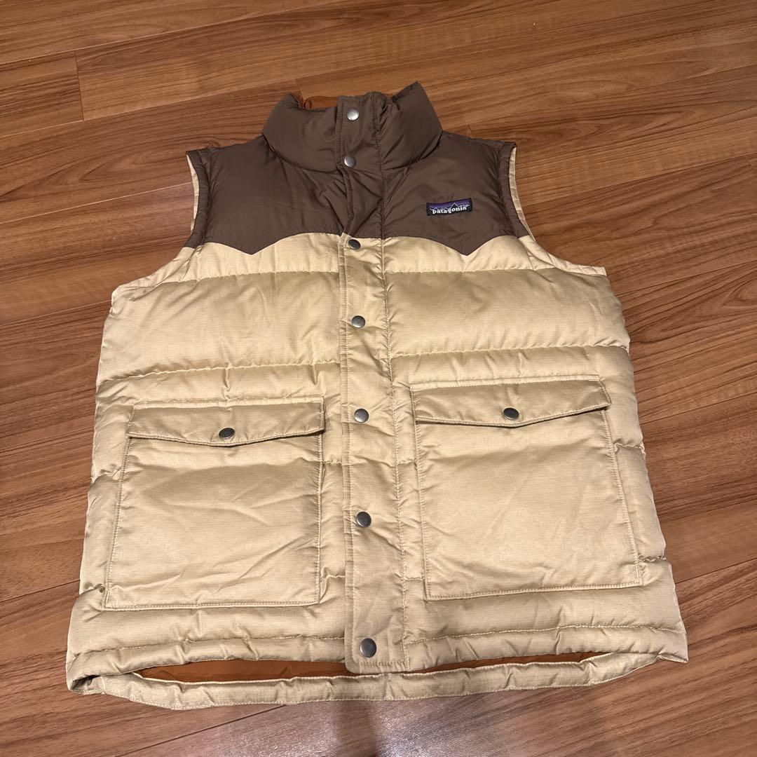 最終値下げPatagonia ダウンベスト ベージュ・ブラウン Sサイズ