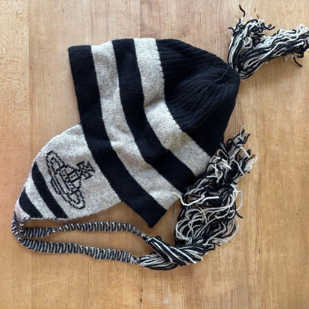 人気☆極美品VivienneWestwood 耳当て付きニット帽子