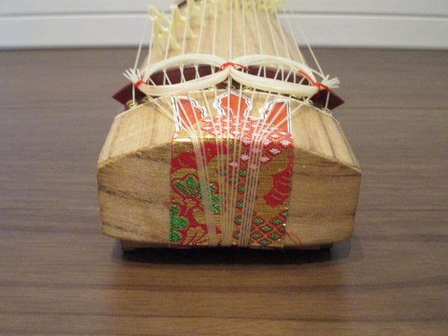 美品　 希少　逸品　ミニ琴　お琴　琴　13弦　和楽器 　弦楽器　箏　短琴　琴柱