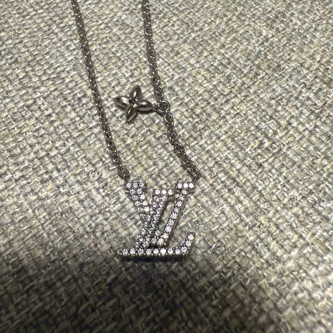 ら*ン様 ルイヴィトン　ネックレス・LV アイコニック