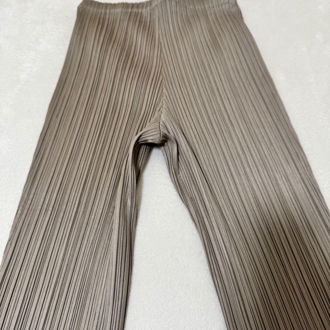 極美品✨PLEATS PLEASE プリーツ　七部丈　ベージュ　ボトムス