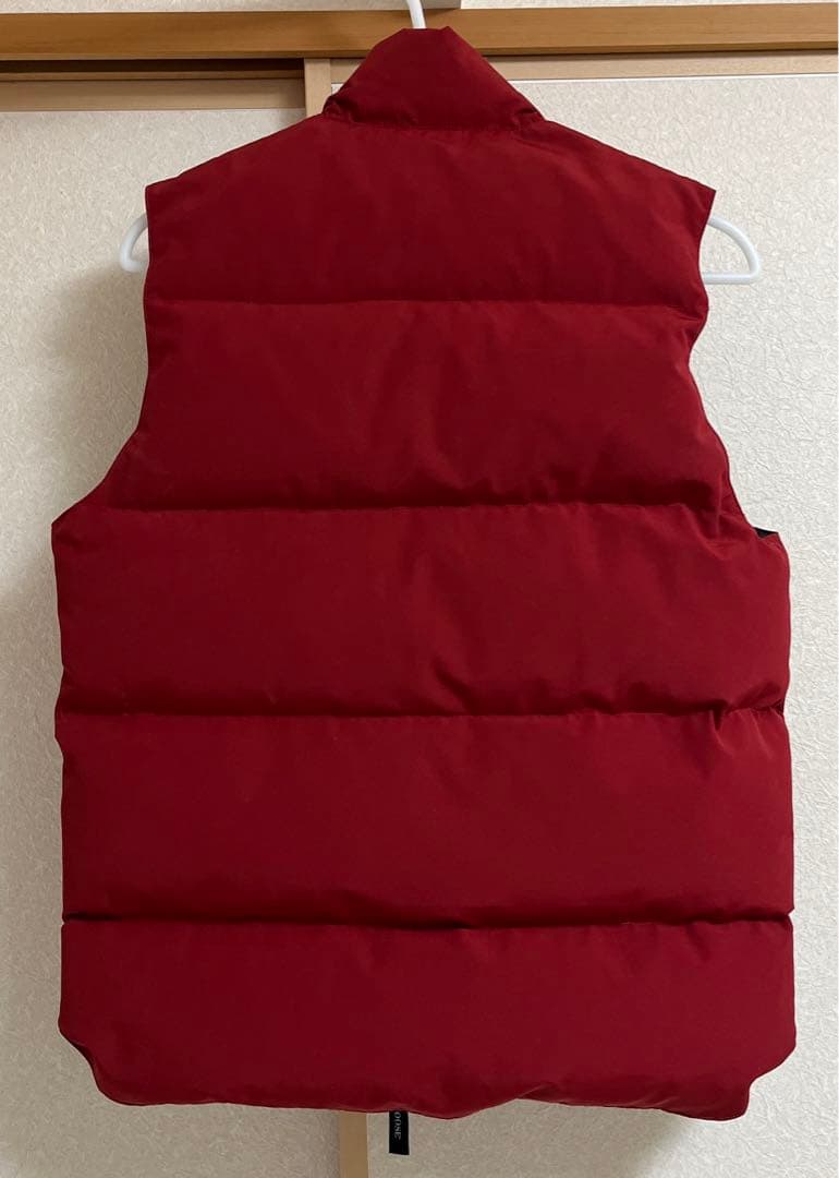 フリークスストア別注　カナダグース 赤 ダウンベスト S