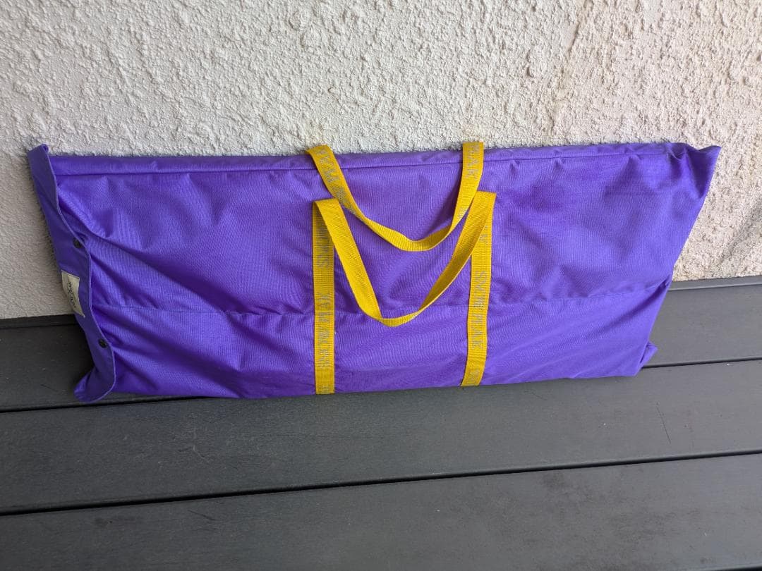 折りたたみテーブル