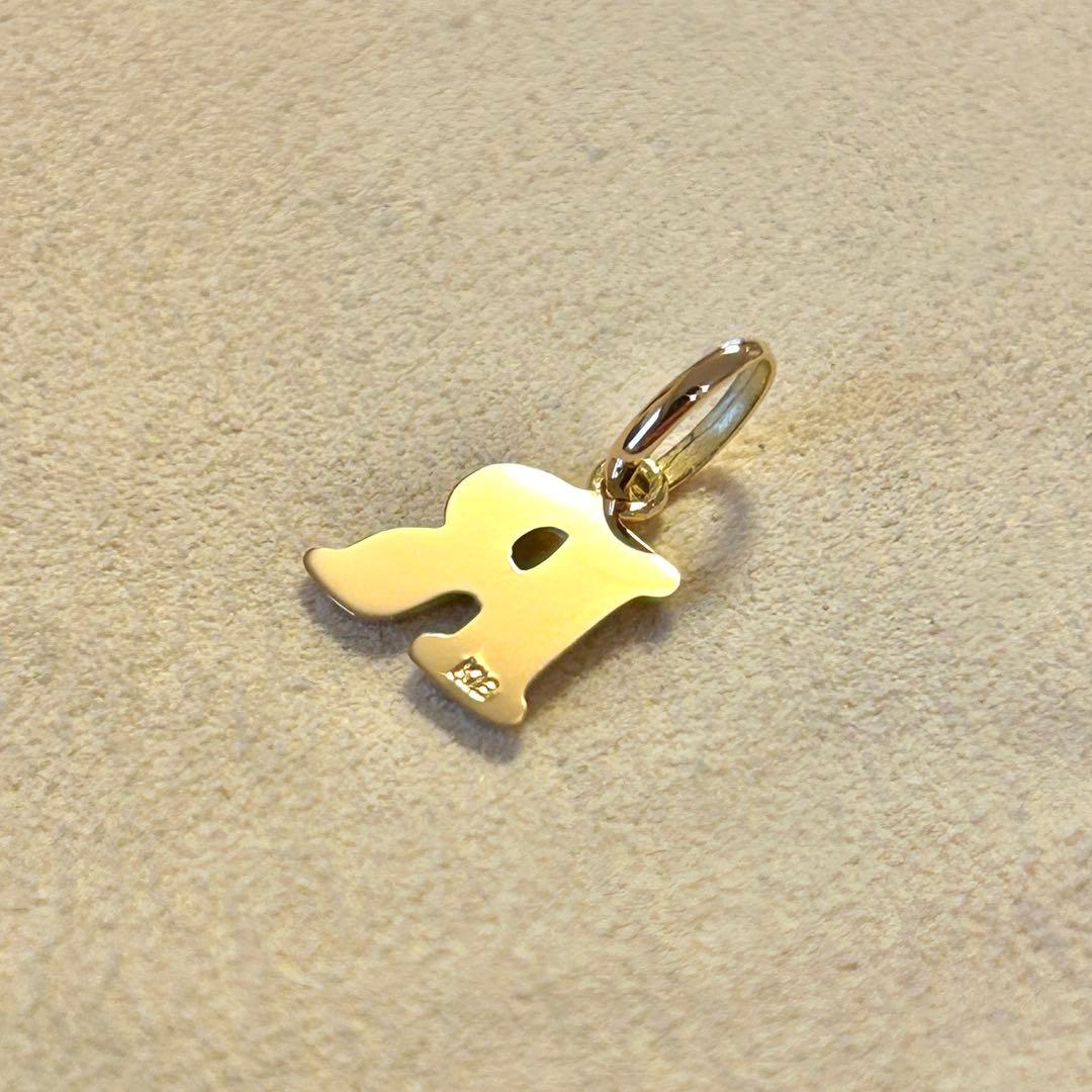 新品 未使用 K18YG イニシャル アルファベット ペンダント トップ R