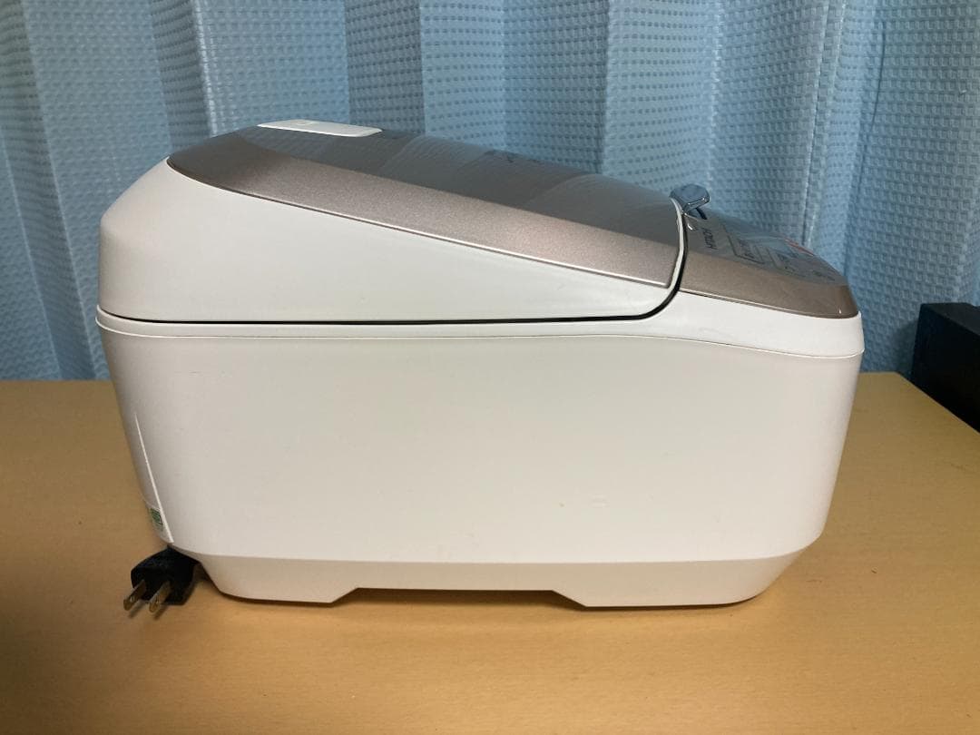 ★美品★22年製HITACHI RZ-TS105M　IHジャー炊飯器5.5合炊き