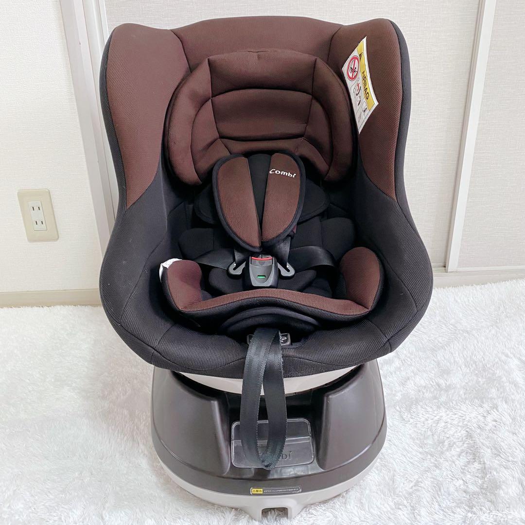 美品　combi コンビ チャイルドシート ネセルターン リミテッド　新生児