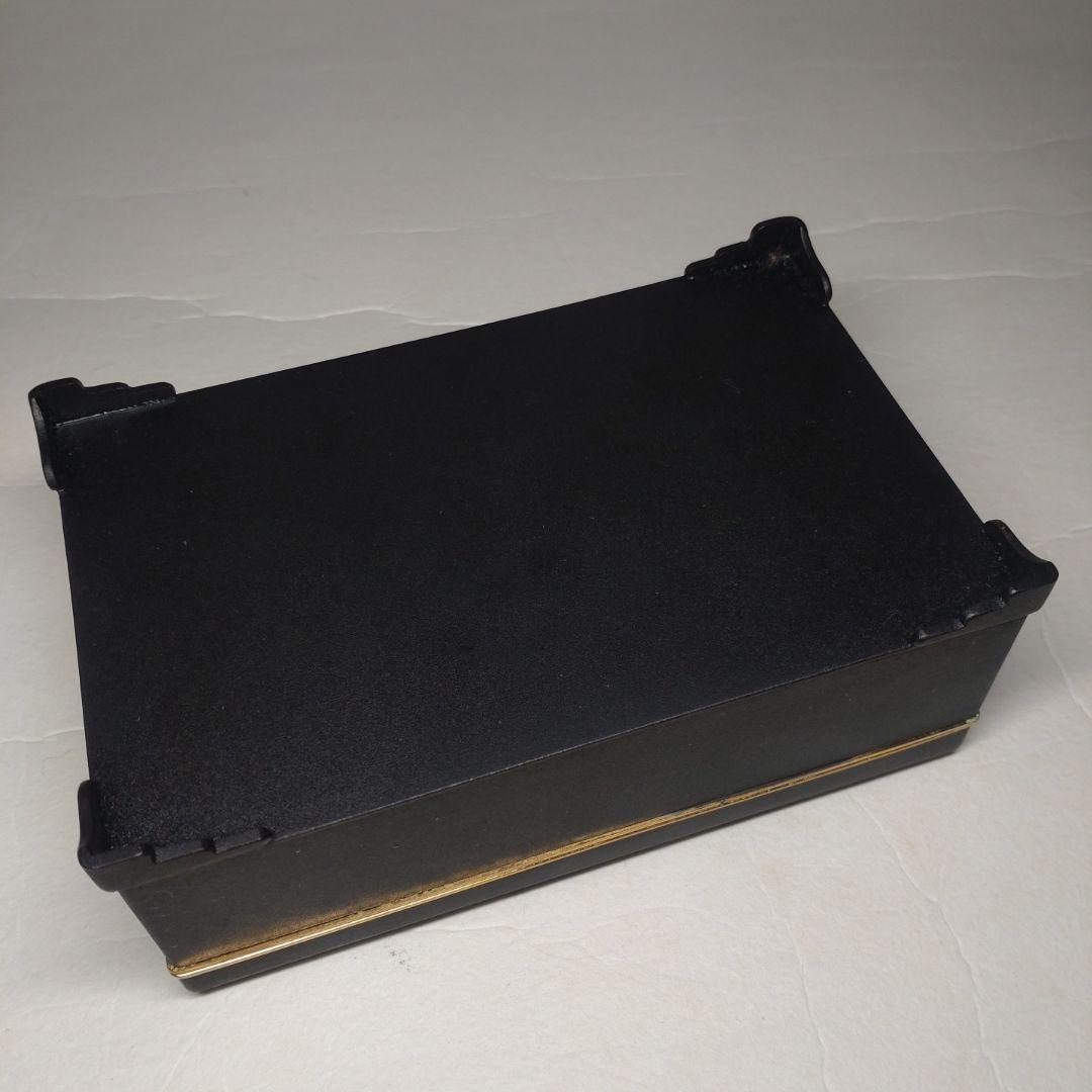 肥後象嵌 鉄地金銀象嵌 城山風景図 煙草入 在銘 箱付