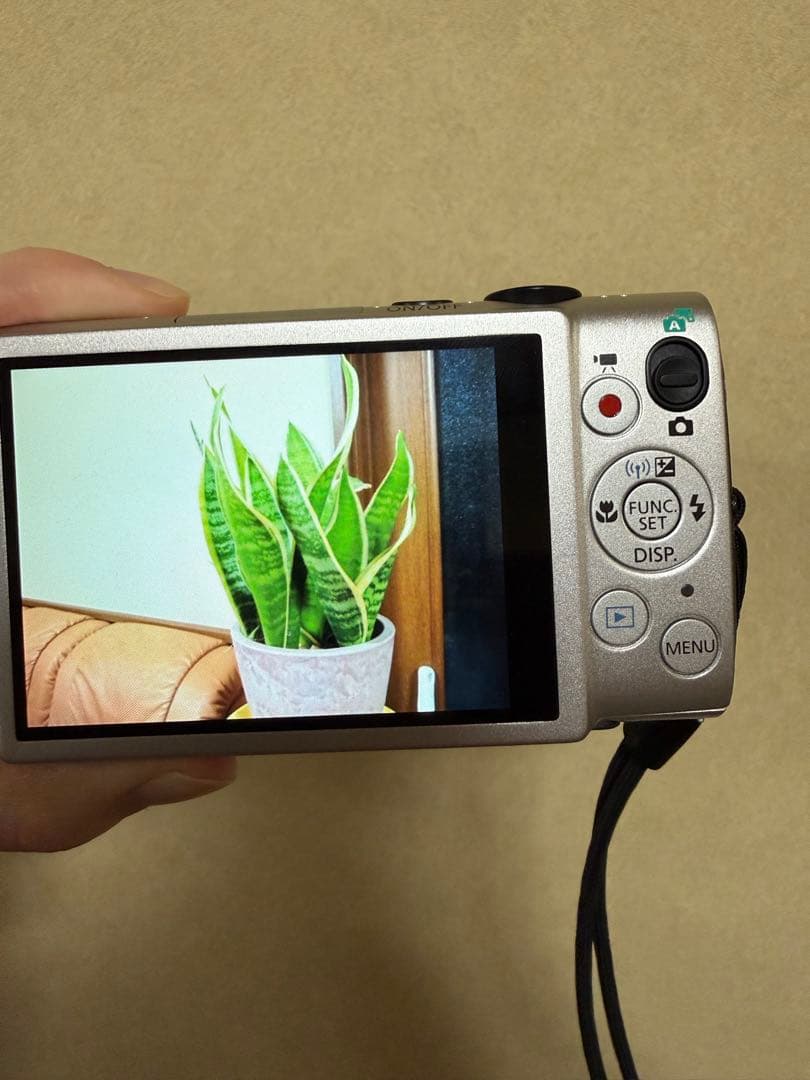 Canon デジタルカメラ　IXY 620F