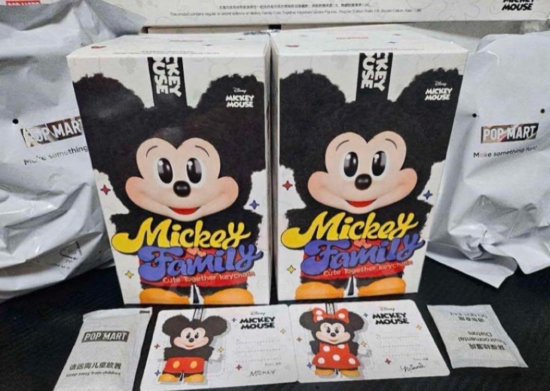 新品 POPMART ディズニーキーホルダーアソートミッキーとミニー