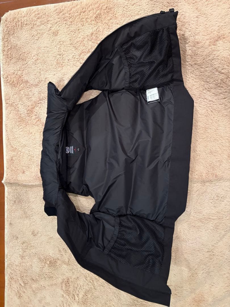   ブラック ダウンベスト L