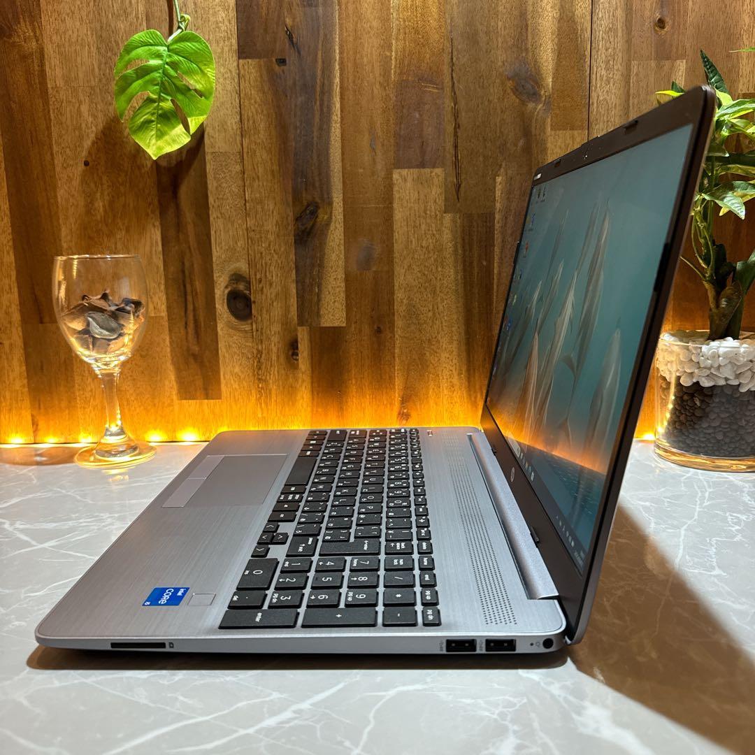 美品2024年製‼️HP 250 G9☘SSD256GB☘ノートパソコン