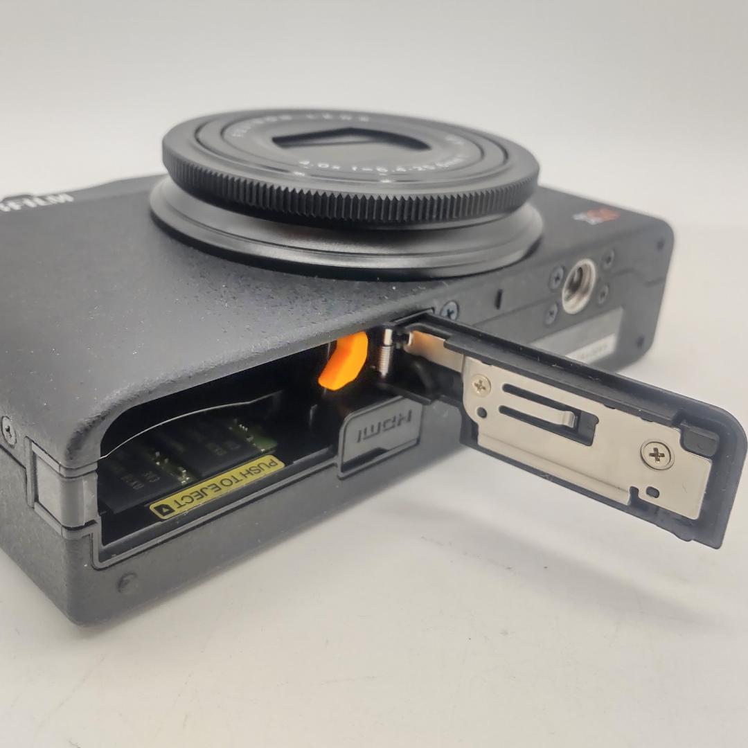 ★箱付★ デジタルカメラ FUJIFILM 富士フィルム XQ1 BLACK