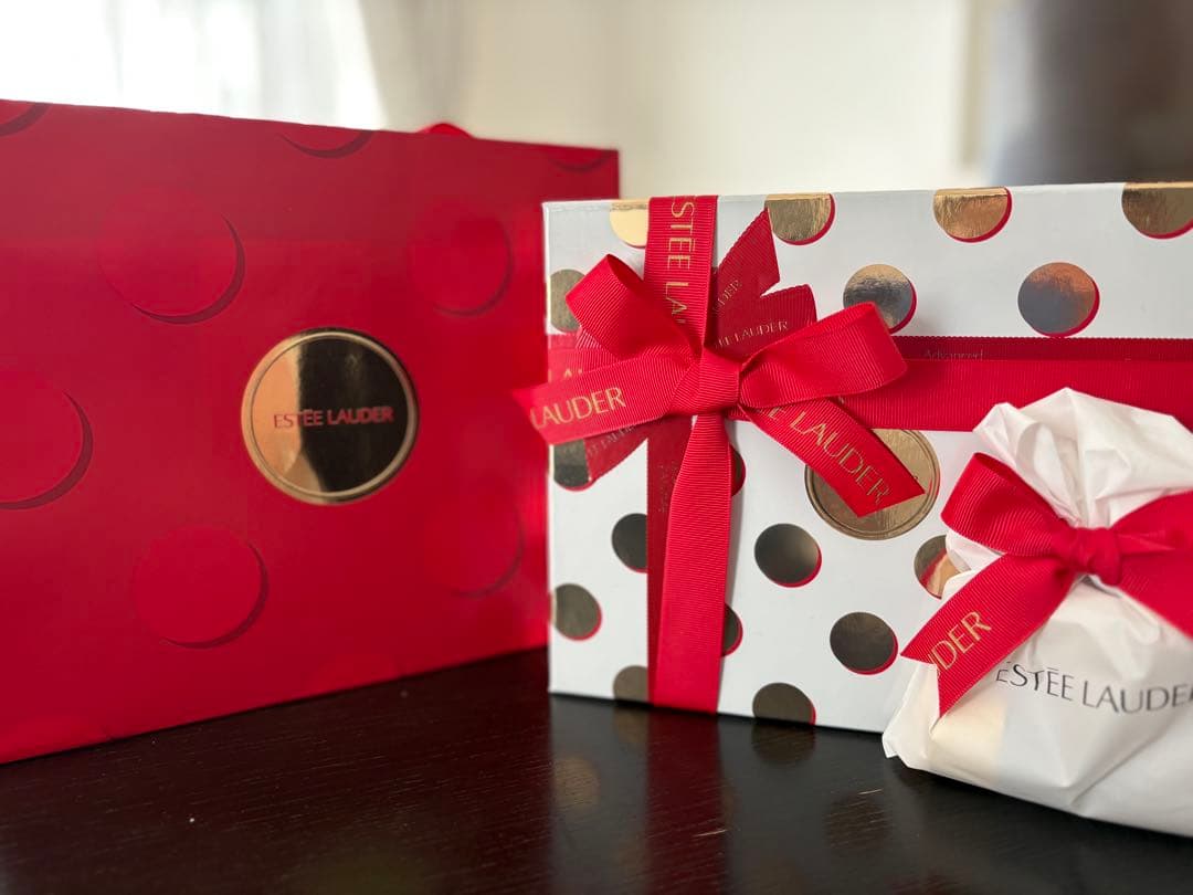 エスティーローダー2025 ホリデーアドバンスナイトリペアセット