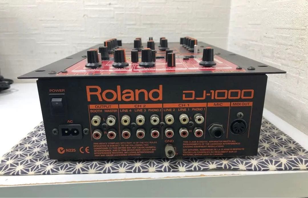 Roland ローランド　DJ-1000