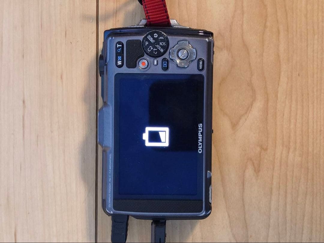 OLYMPUS　TOUGH　TG-1