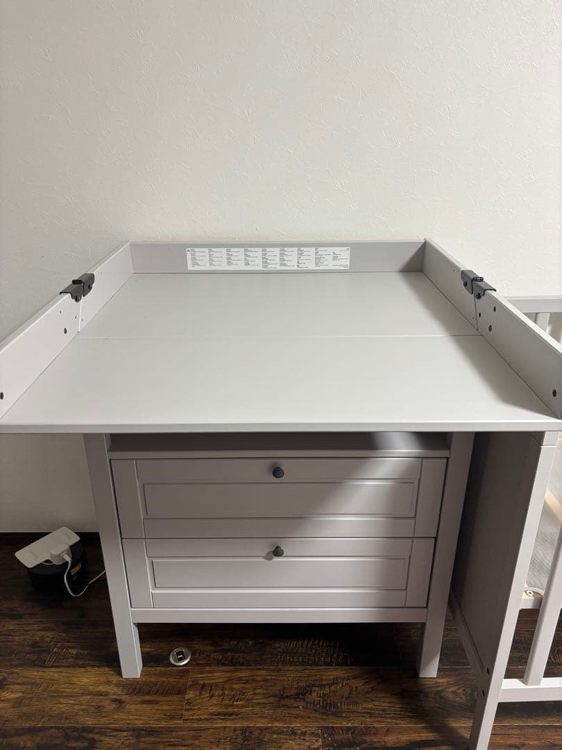 都内お引き渡し可能⭐︎組み立て不要⭐︎おむつ替え台 グレー 引き出し付き