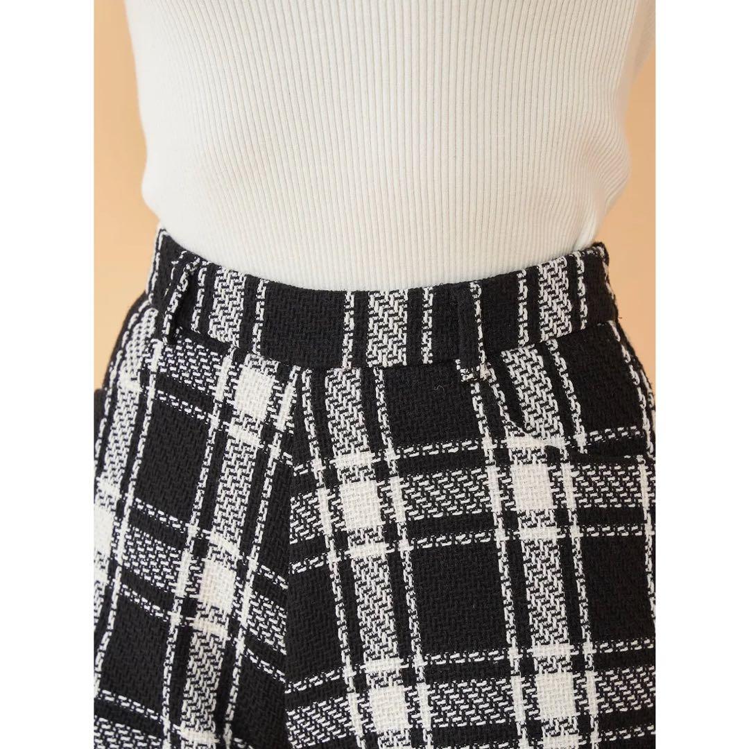 新品タグ付き ダーリッチ チェックツイードハイウエストショートパンツ アイボリー