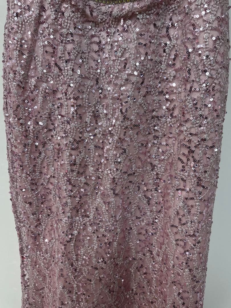 薄いピンク Vネック スパンコールドレス