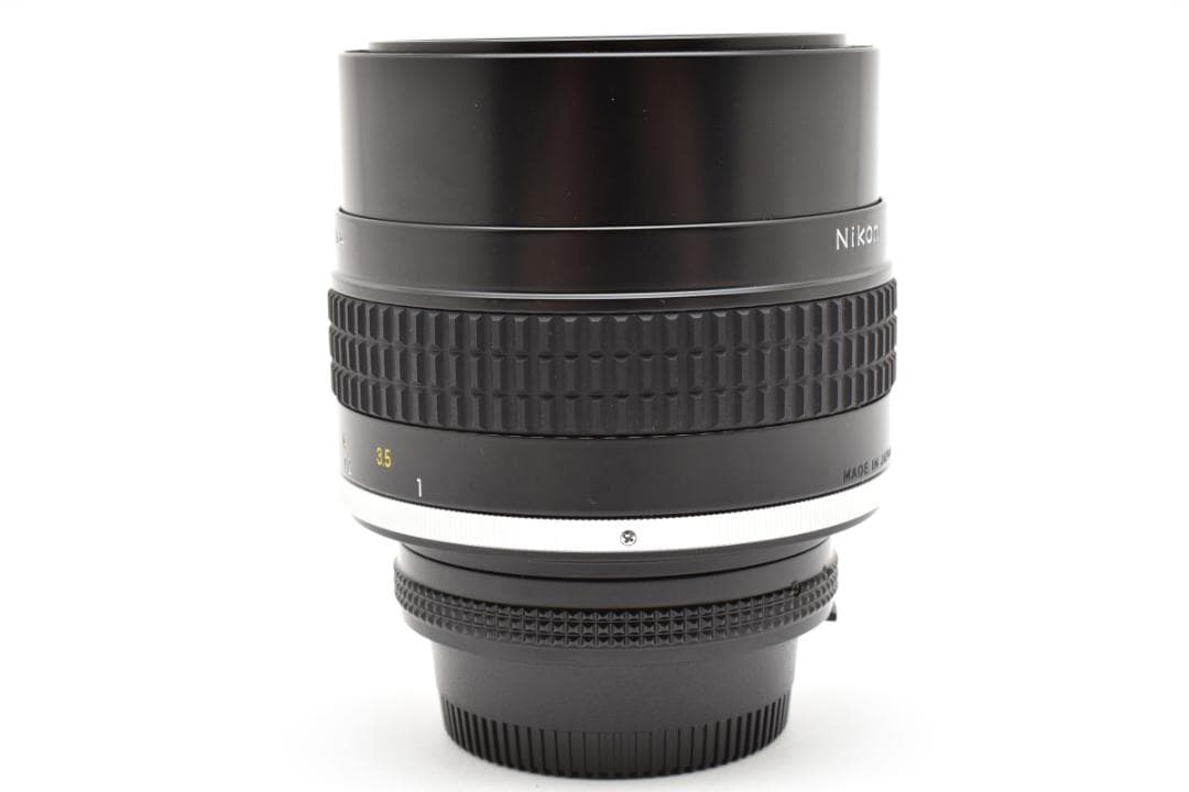 ★極上品 Nikon Ai-S NIKKOR 105mm F1.8 単焦点レンズ
