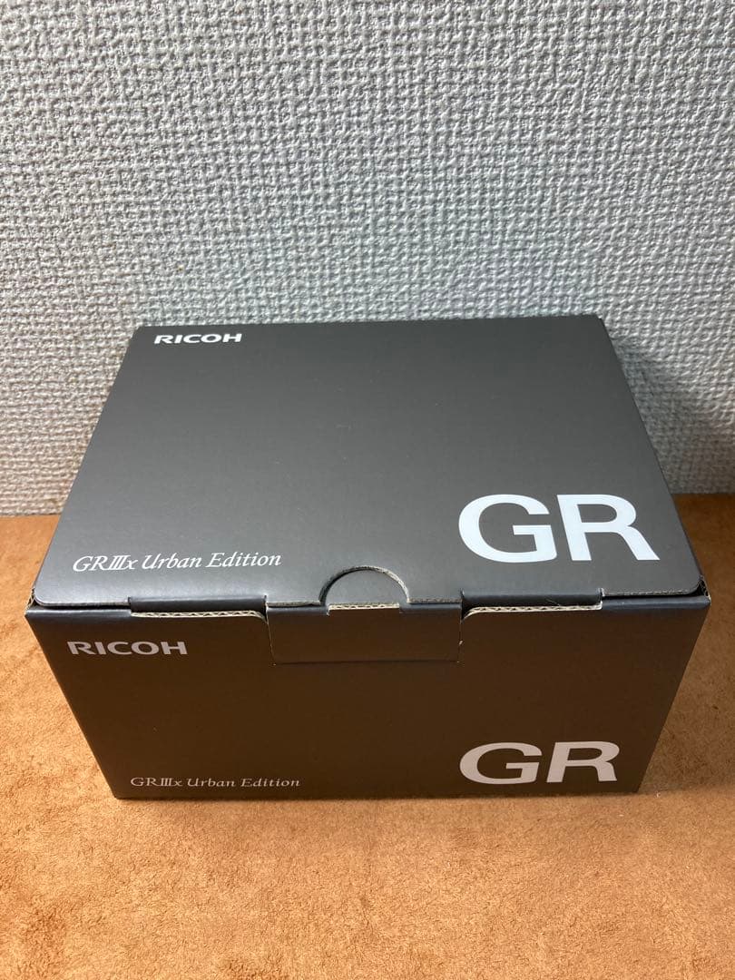 sun　新品・未使用RICOH GR IIIx Urban Edition