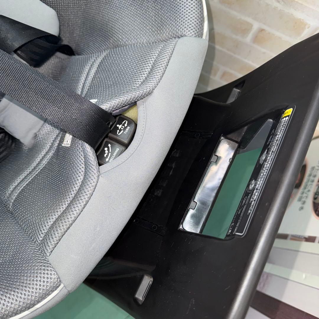 コンビ　クルムーヴ　アドバンス　isofix エッグショック
