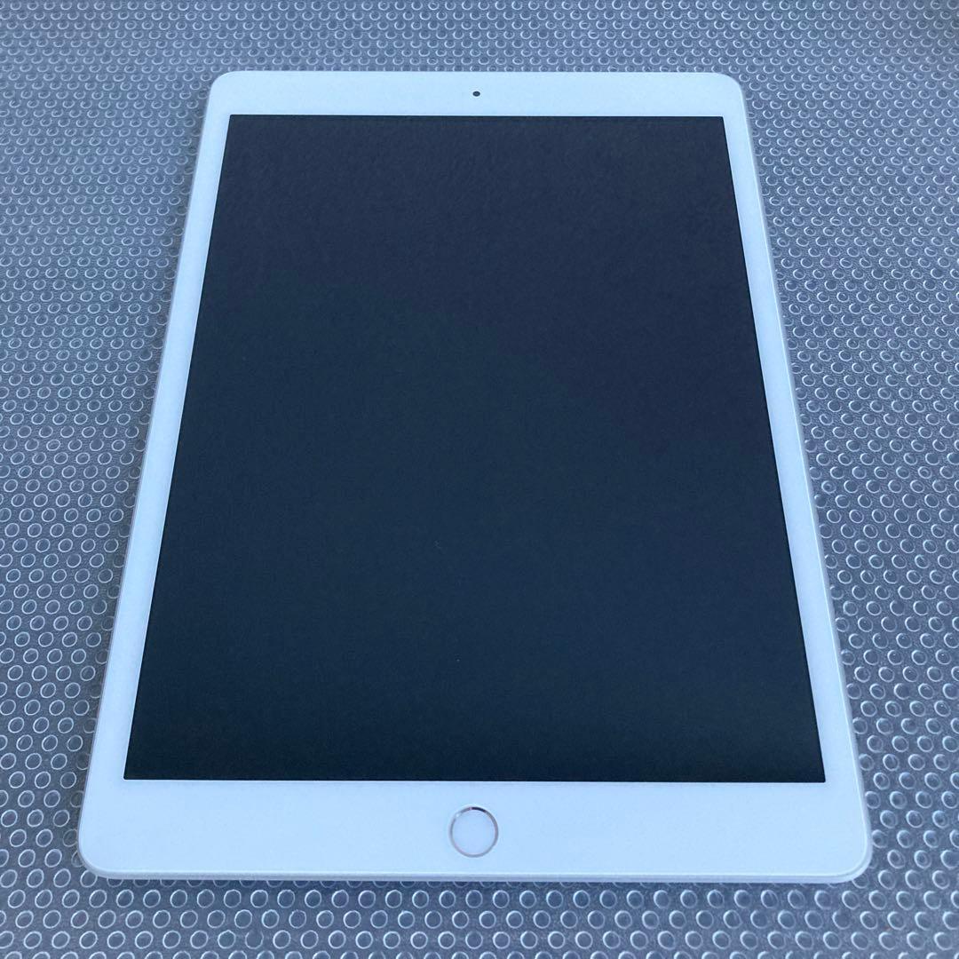 762 外観美品☆電池ほぼ新品☆iPad8 第8世代 32GB WIFIモデル☆