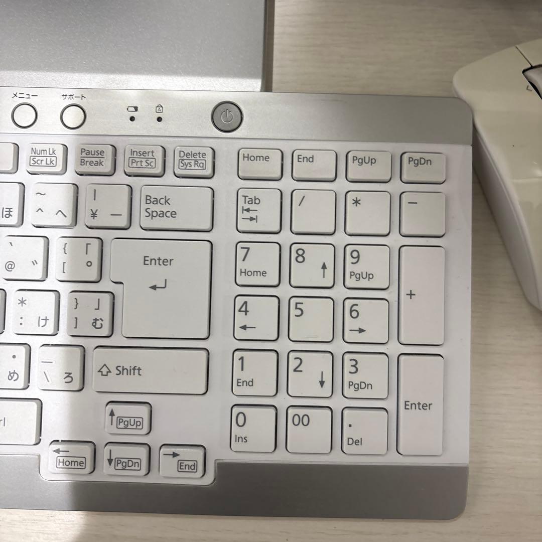 富士通　パソコン　ESPRIMO　FH78/LD FMVF78LDWYジャンク品