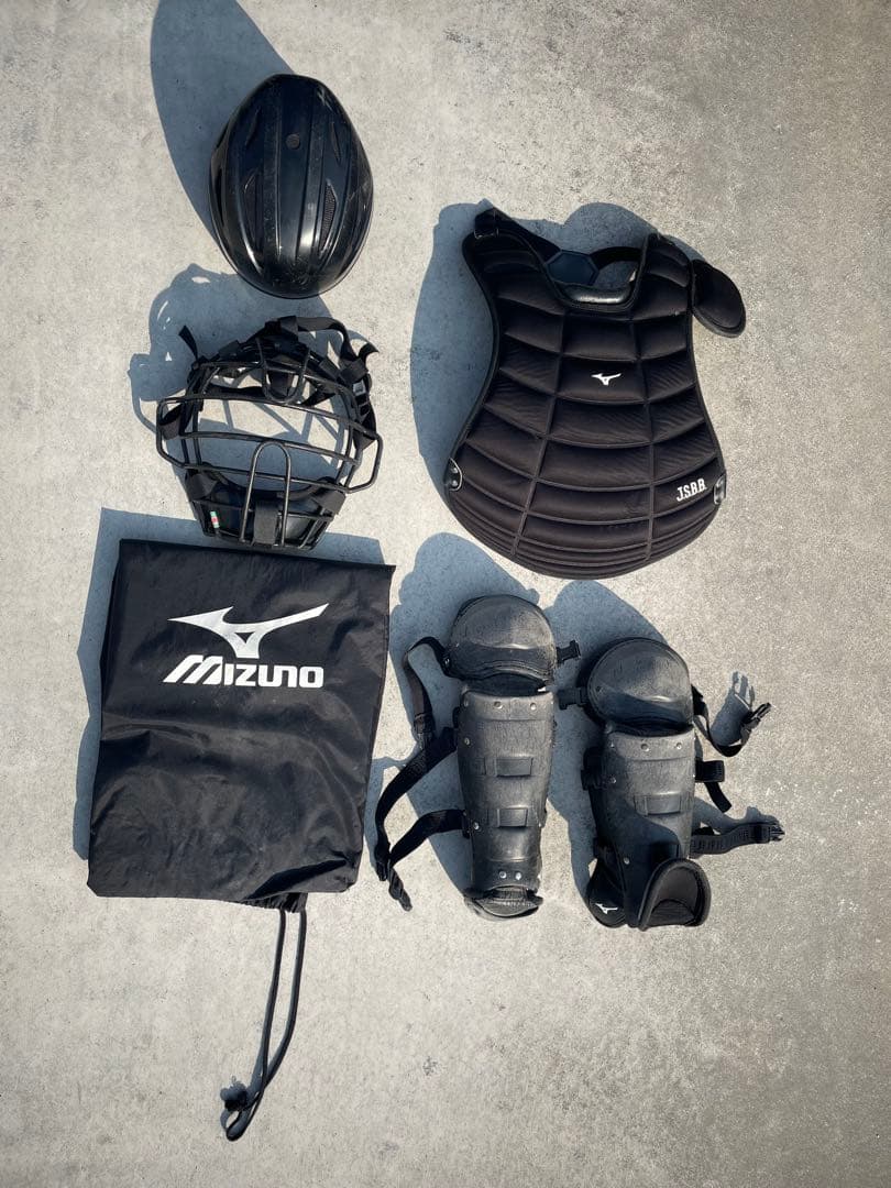 キャッチャー防具　少年野球　ミズノ　ヘルメット付き