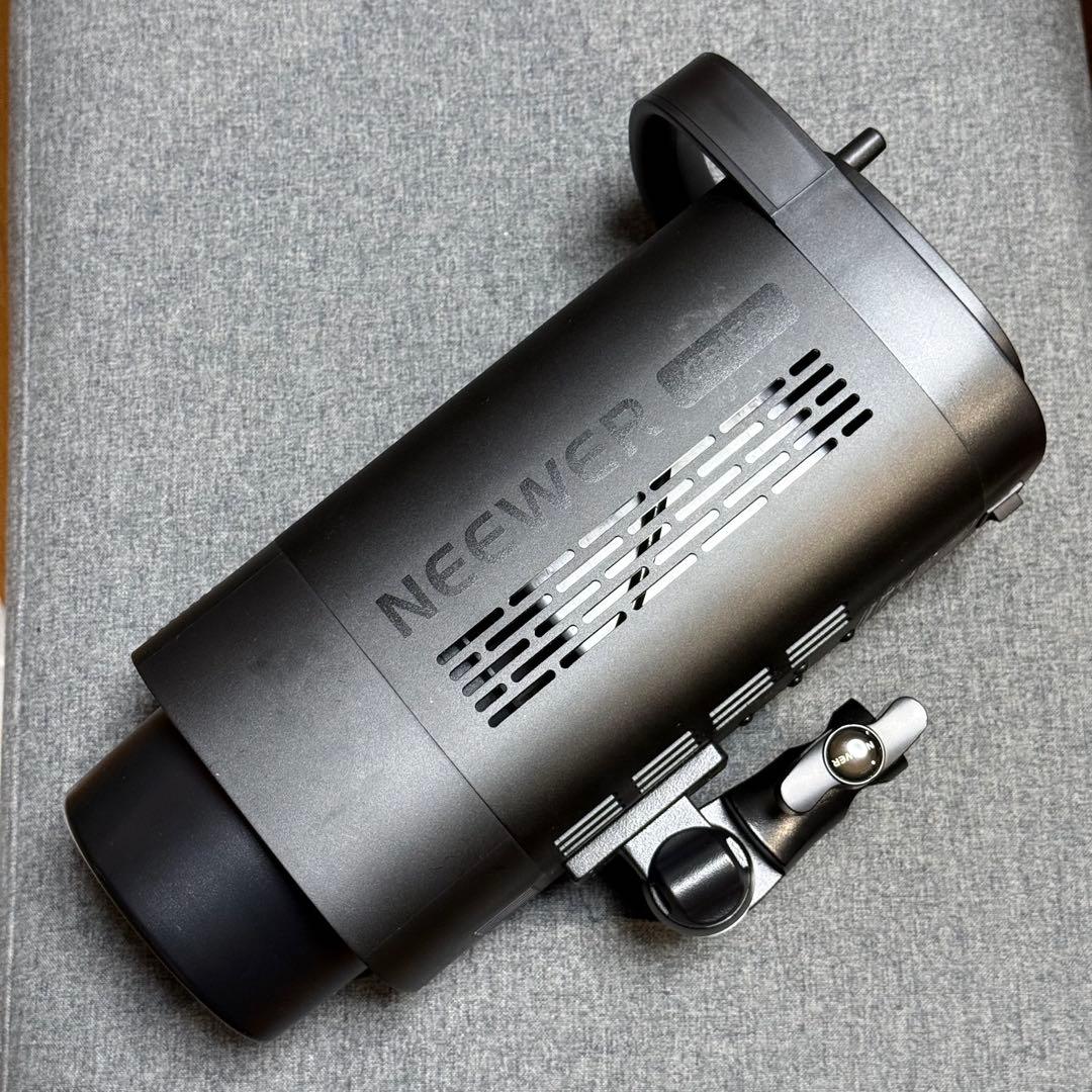 NEEWER スタジオライト CB-150